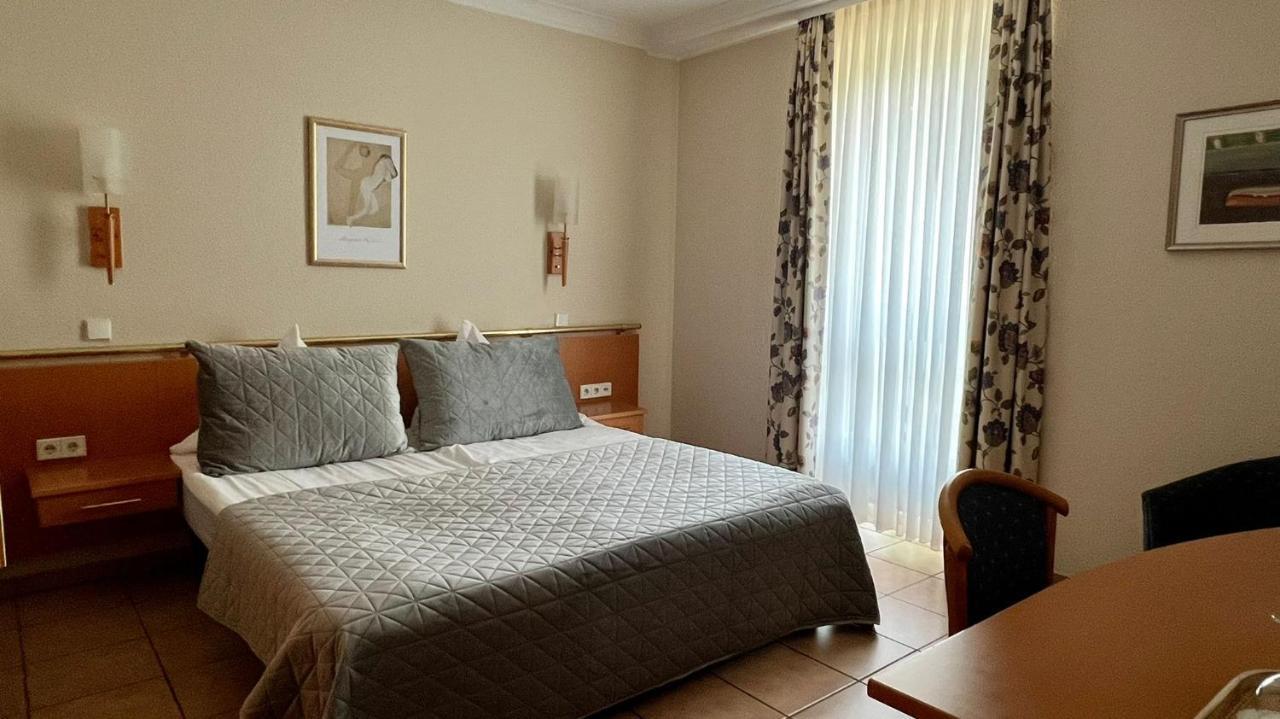 Hotel Victoria Dinslaken Eksteriør bilde